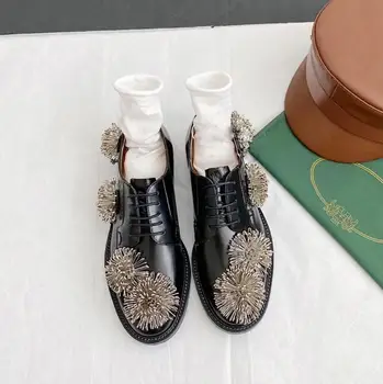 Linamong Женская модная черная обувь на плоской подошве из натуральной кожи с цветочной булавкой, женская повседневная обувь с низким верхом на шнуровке, открытая дверь, круглый носок