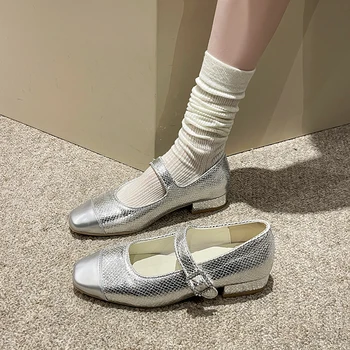 Обувь Повседневные женские кроссовки на низком каблуке, Оксфорды, Женские Modis, сабо с квадратным носком и мелким горлышком, туфли-лодочки на платформе, Кожаные туфли на каблуке 2023